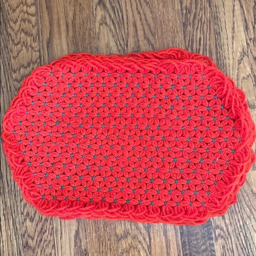 Vtg kitschy red & green yarn Christmas pla…‎